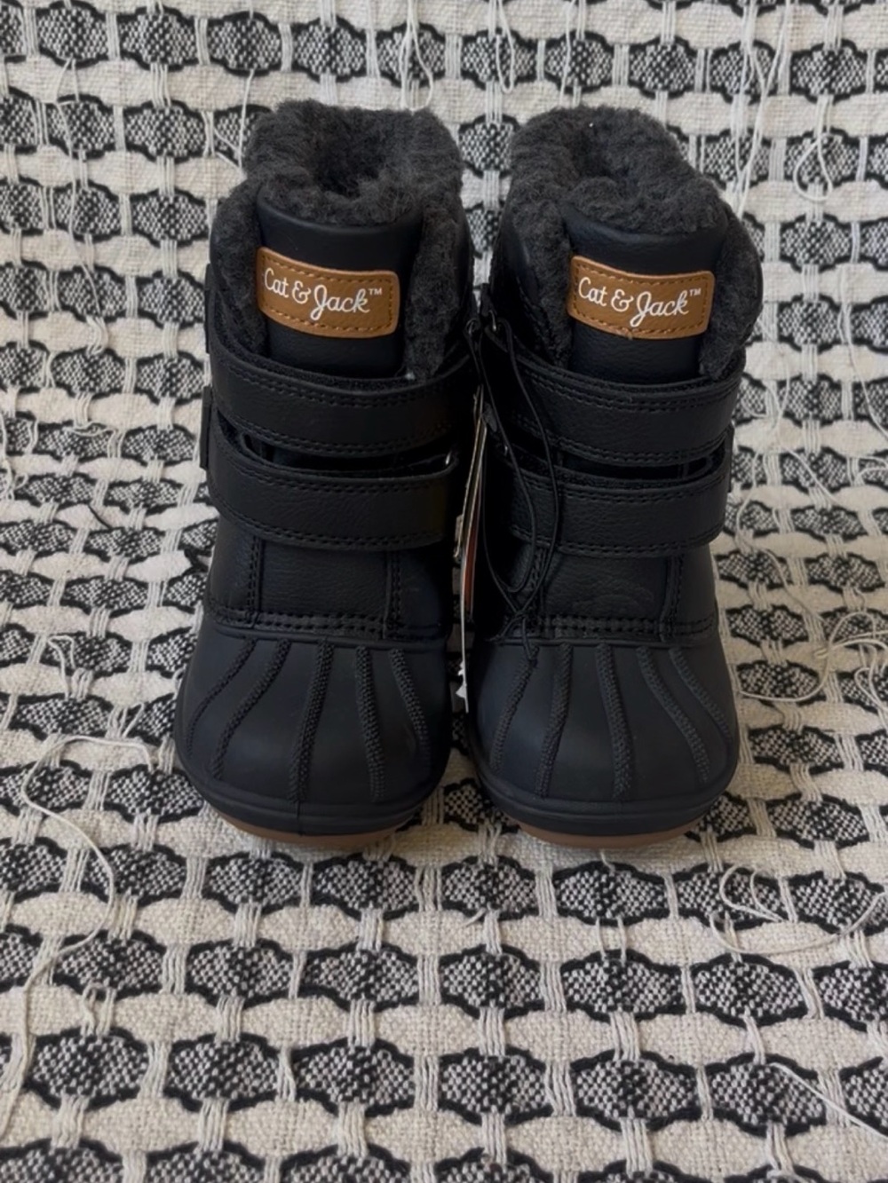 Cat & Jack Black toddler Winter Boots with Faux-Fur Cuff